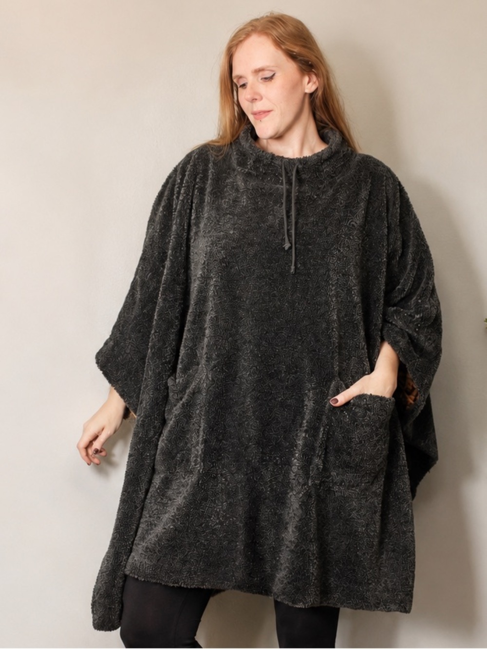 Coldesina International Flight Poncho One Size